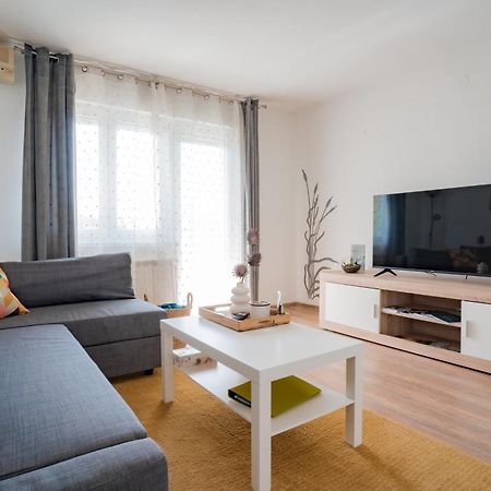 Apartman Sanda Vukovar Esterno foto