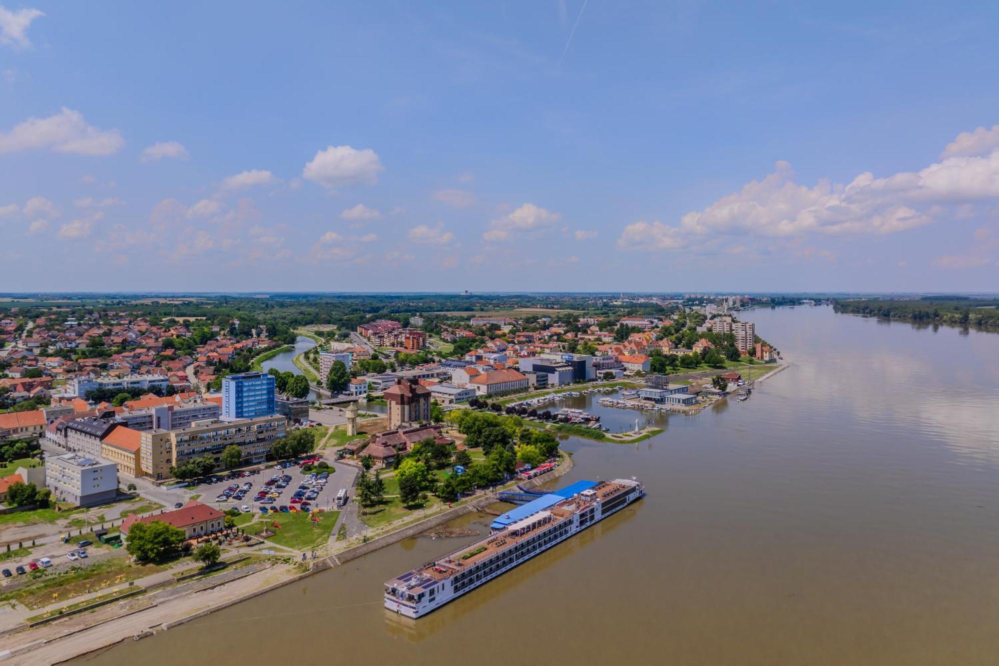 Apartman Sanda Vukovar Esterno foto